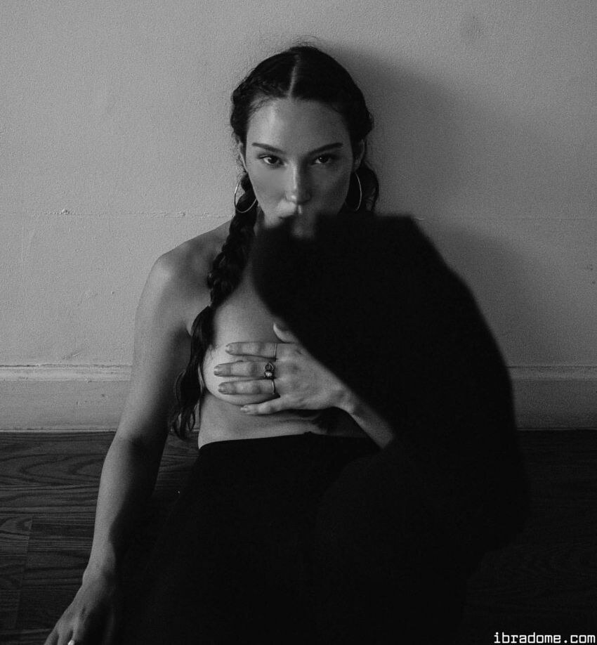 Victoria Lynn Myers Photo #26