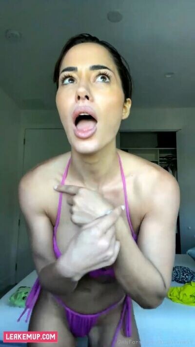 Bruna Luccas Video #12