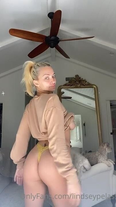 Lindsey Pelas Photo #467