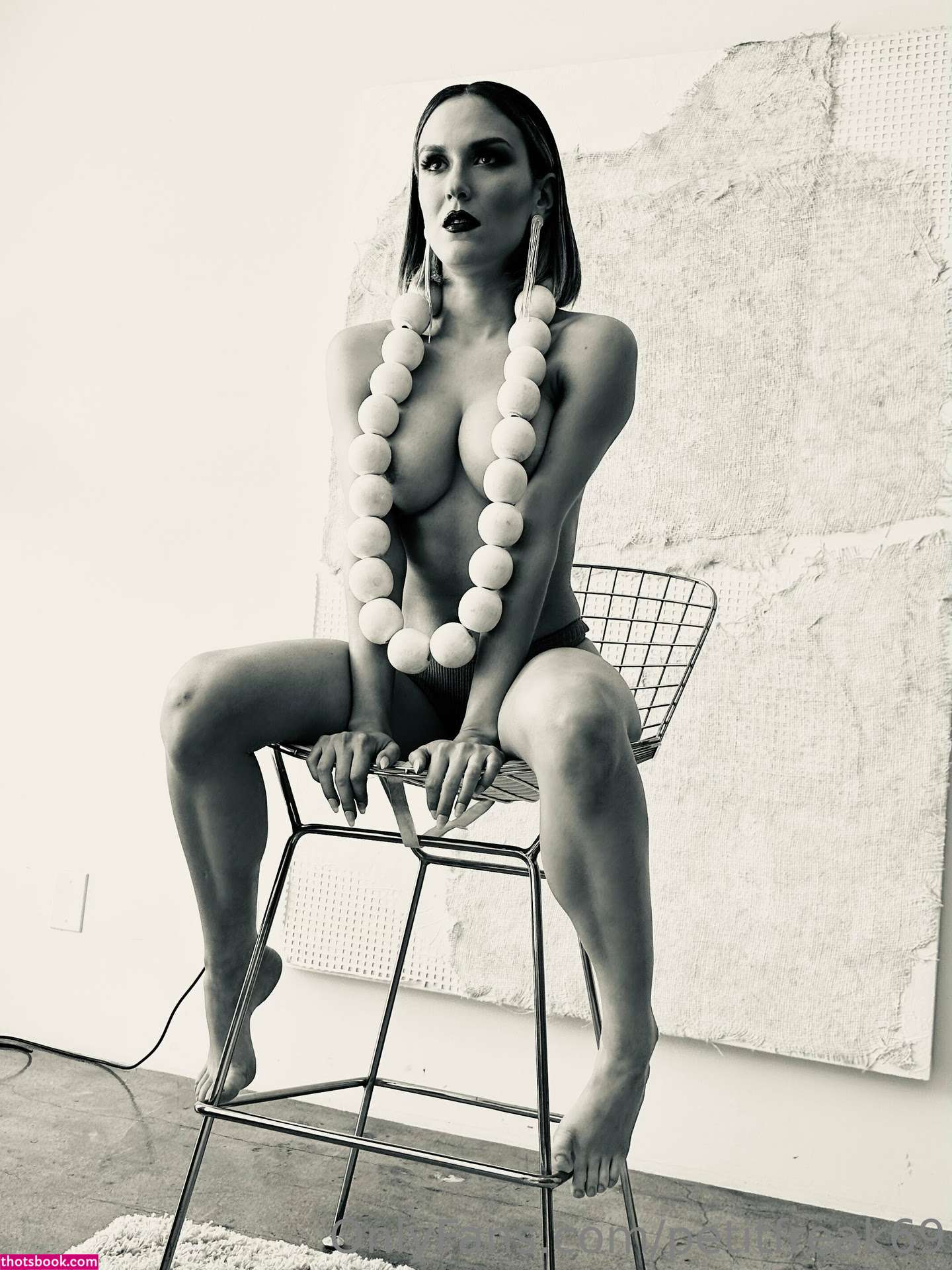 Petitfreak69b Photo #41