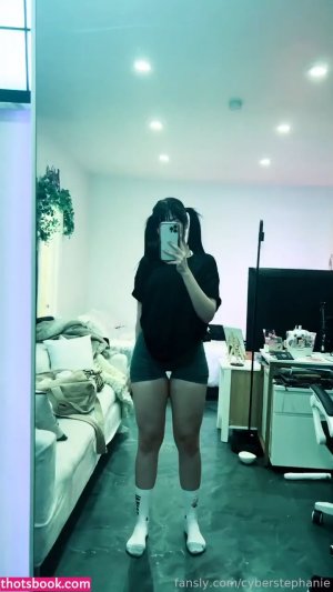 Cyberstephanie Video #22