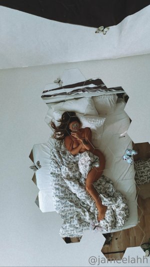 Jameelahh Photo #52