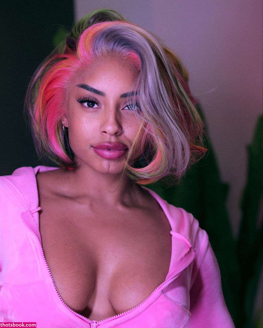 Qimmah Russo Photo #7