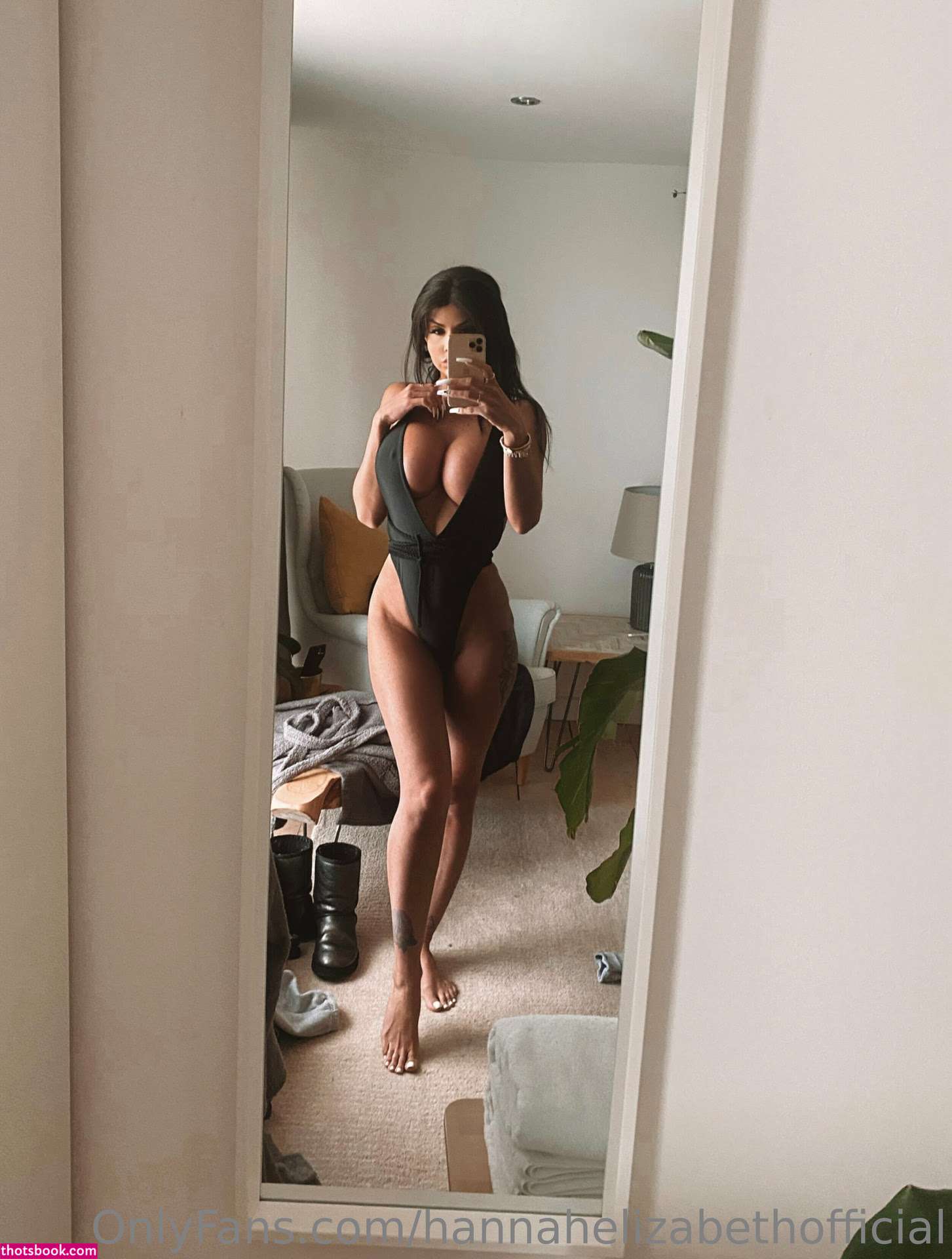 Hannah Elizabeth Photo #179