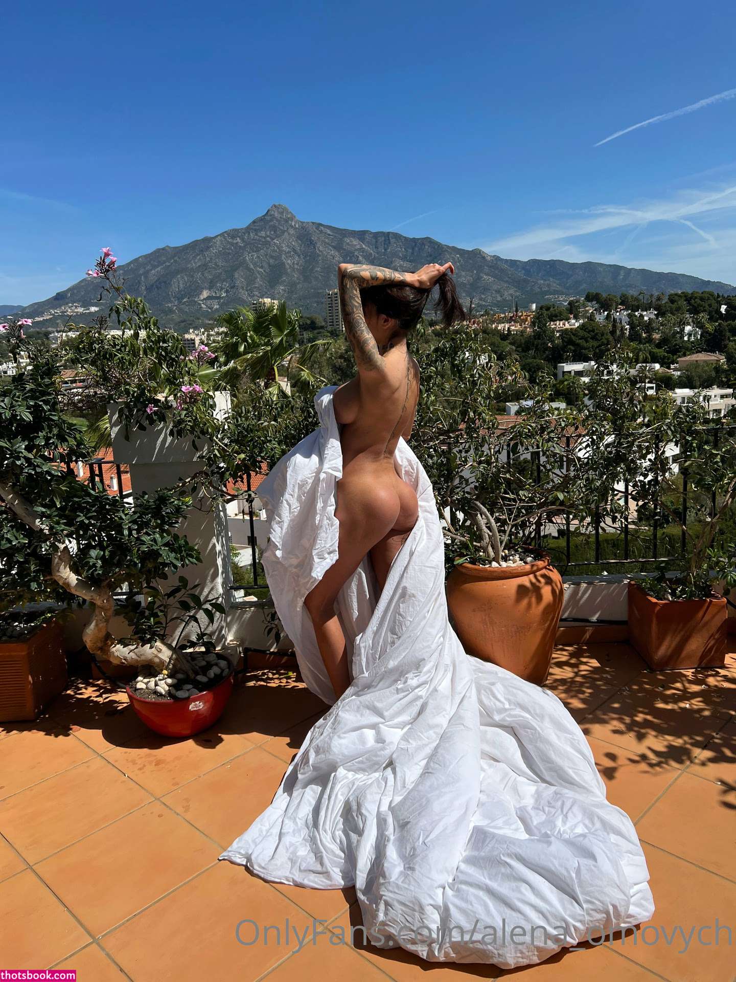 Alena Omovych Photo #37