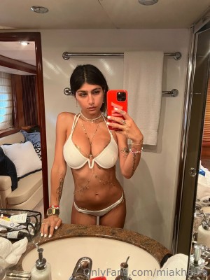 Mia Khalifa Photo #648