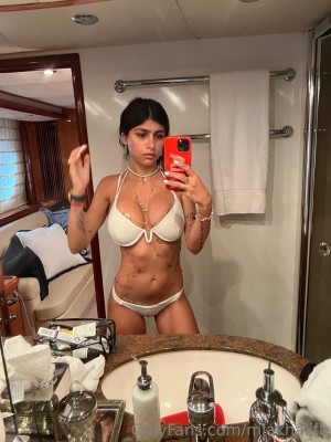 Mia Khalifa Photo #649
