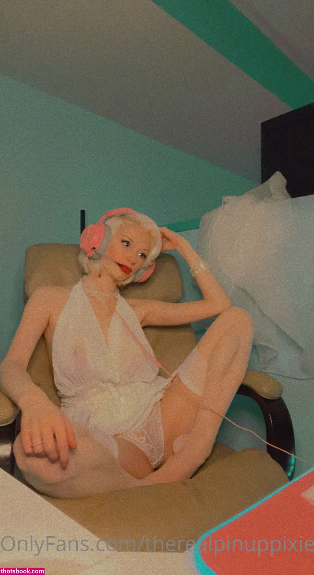 Pinuppixie Photo #267