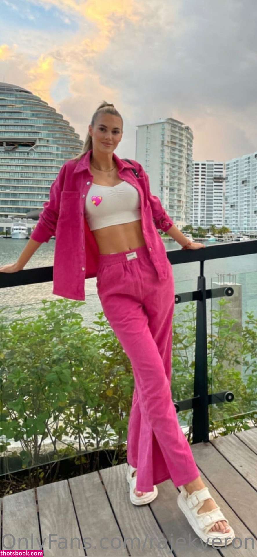 Veronika Rajek Photo #120