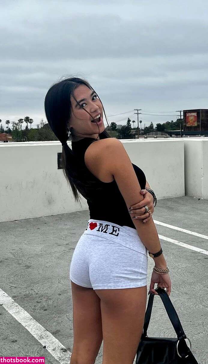 Krischelle Delgado Photo #3