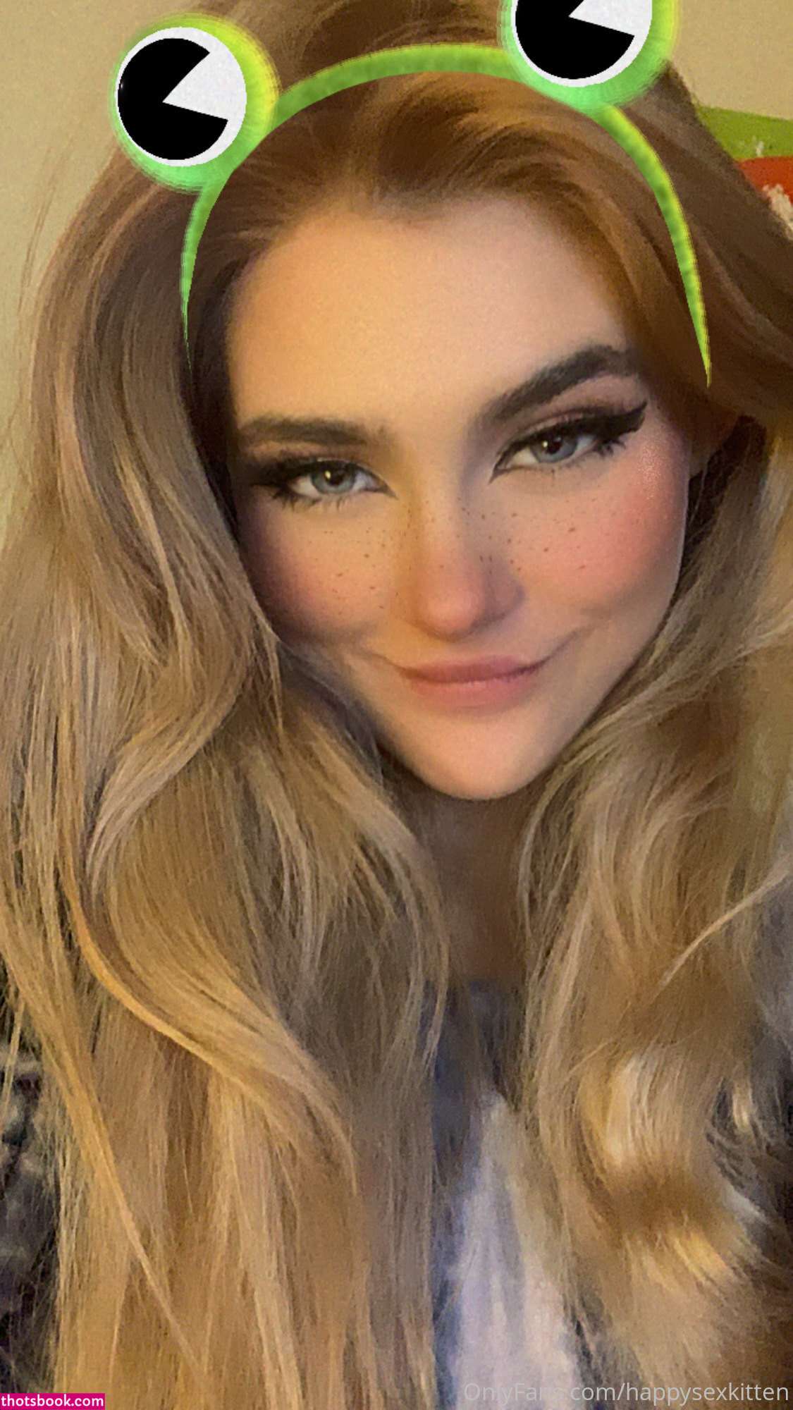 Julia Chapman Photo #56