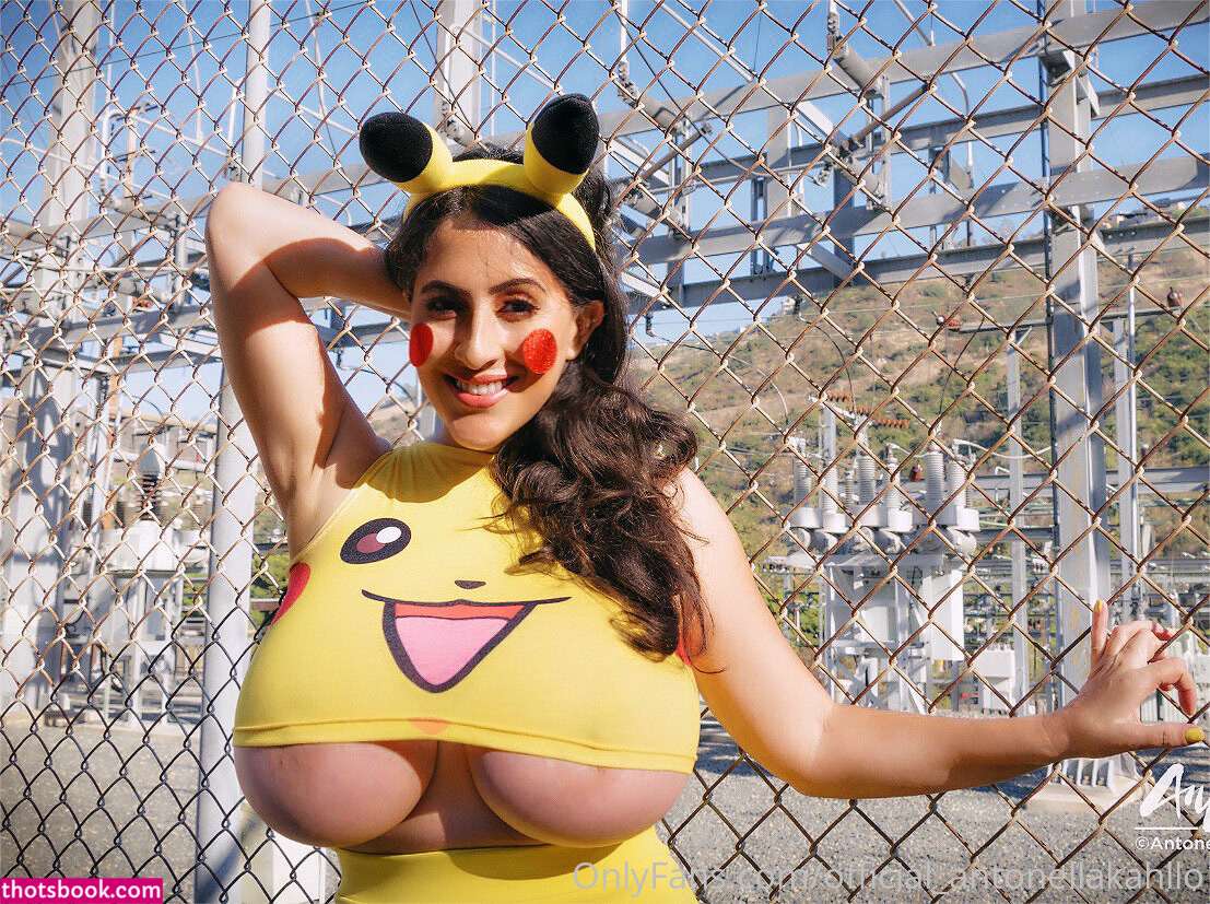 Antonella Kahllo Photo #9