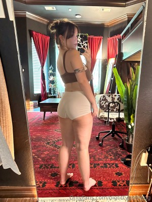 Bigtittygothegg Photo #339