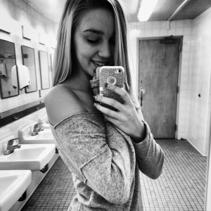 Kendra Sunderland Photo #323