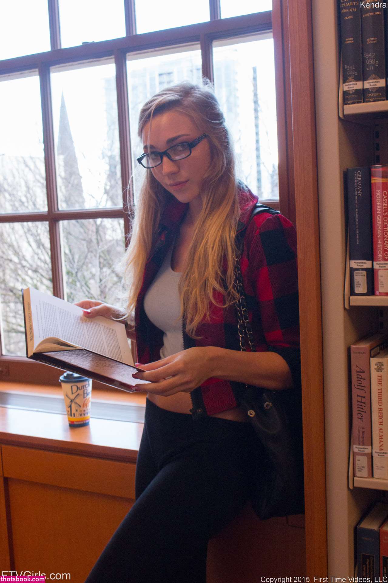 Kendra Sunderland Photo #349