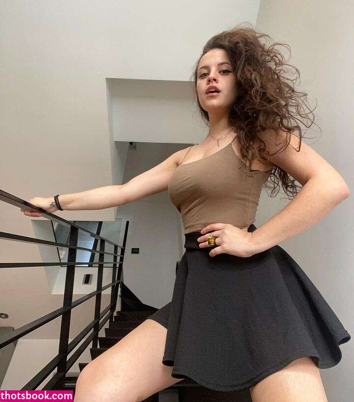 Quinn Finite Photo #130