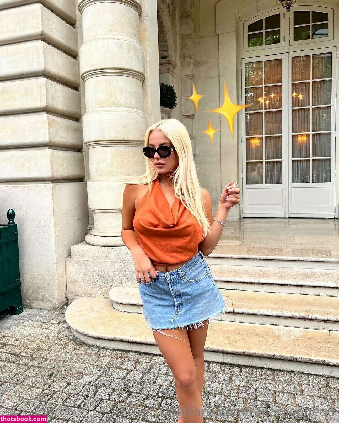 Tana Mongeau Photo #259