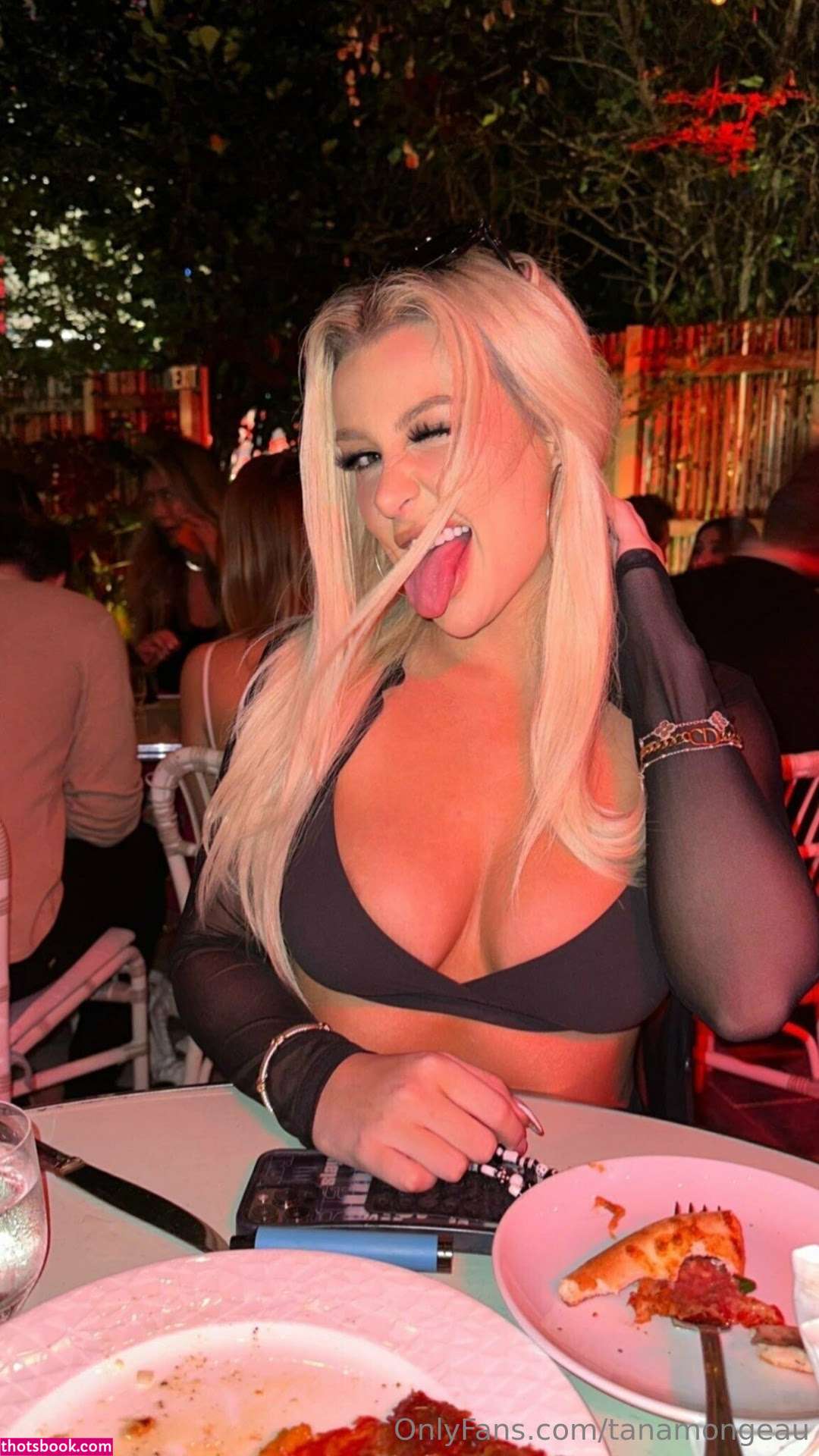 Tana Mongeau Photo #262