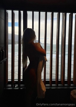 Tana Mongeau Photo #293