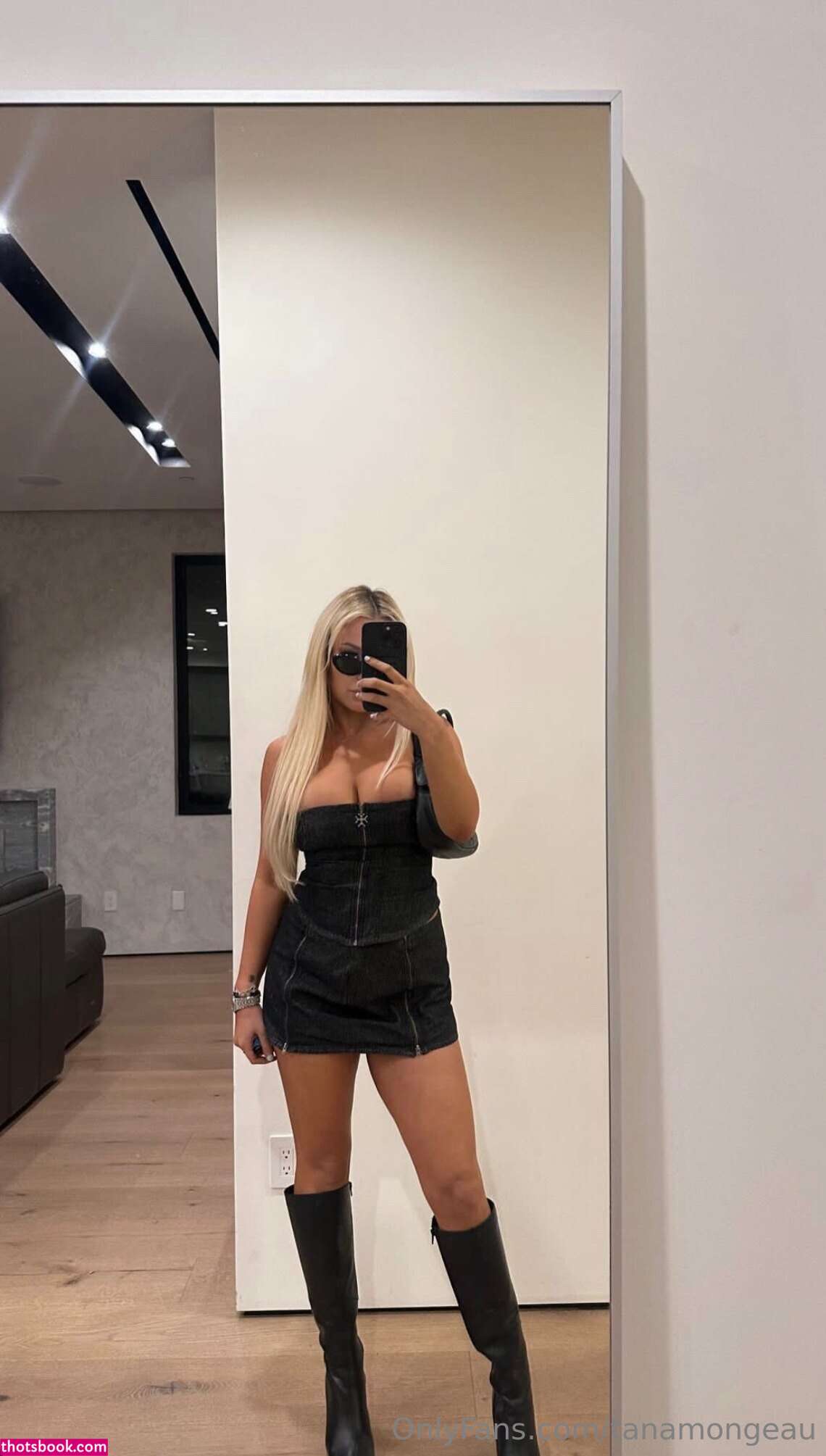 Tana Mongeau Photo #306