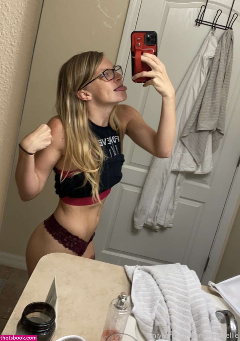 Elise Laurenne Photo #328