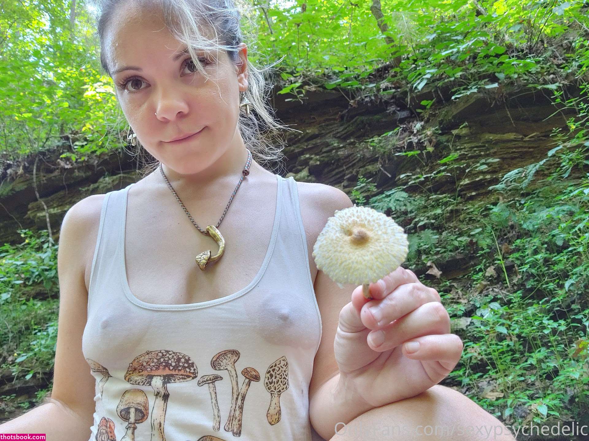 Teresa Mycelia Photo #252