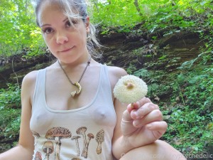 Teresa Mycelia Photo #252