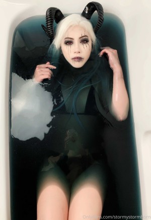 Stormystormborn Photo #107