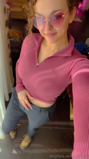 Nikki Eliot Photo #75