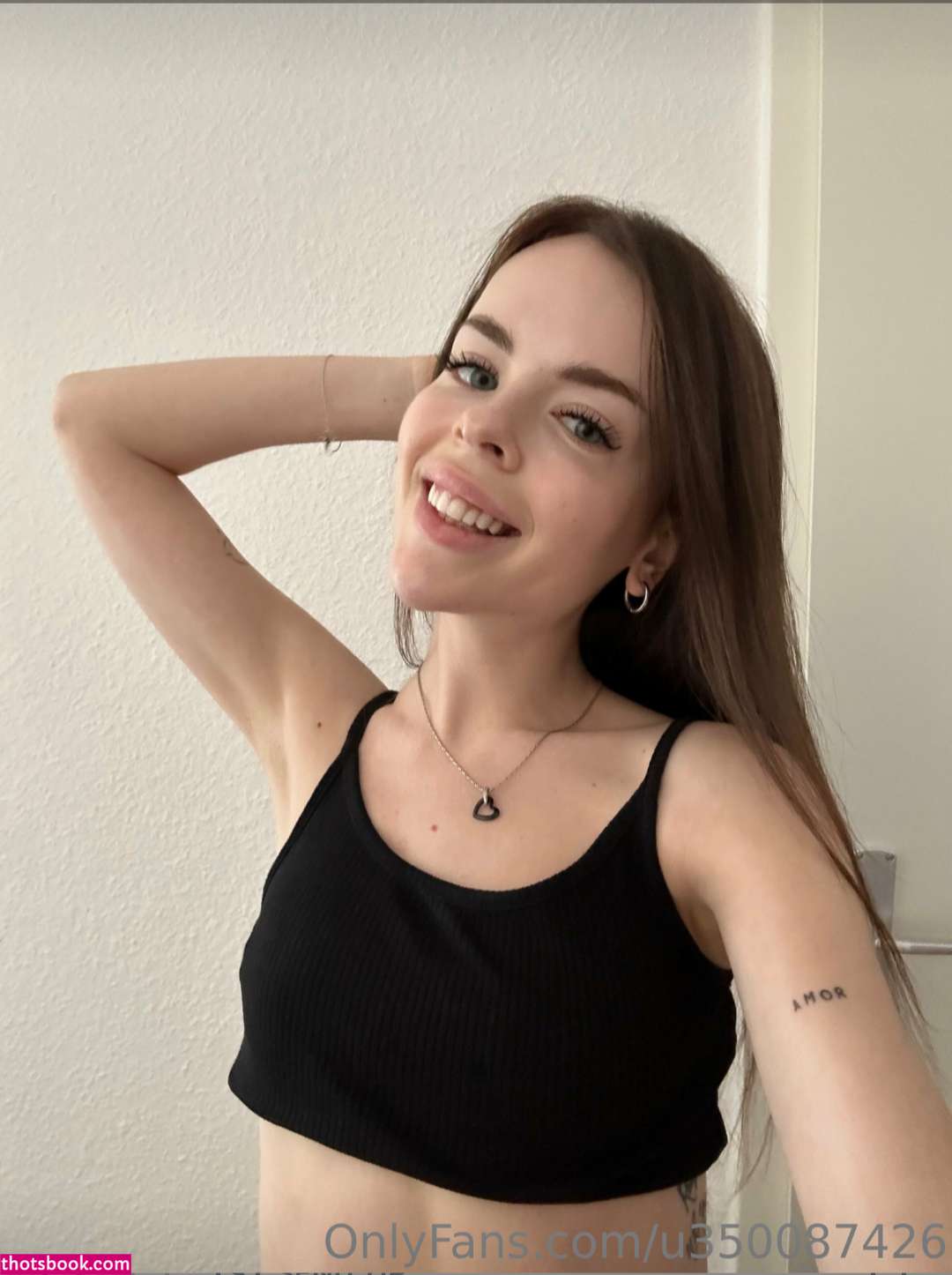 chloecuttie Photo #4