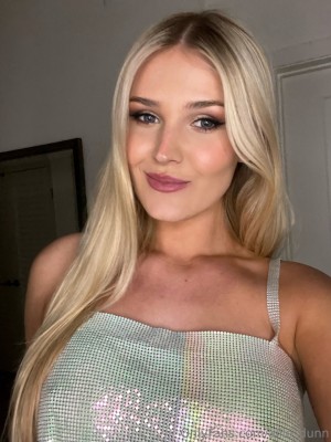 Allie Dunn Photo #310