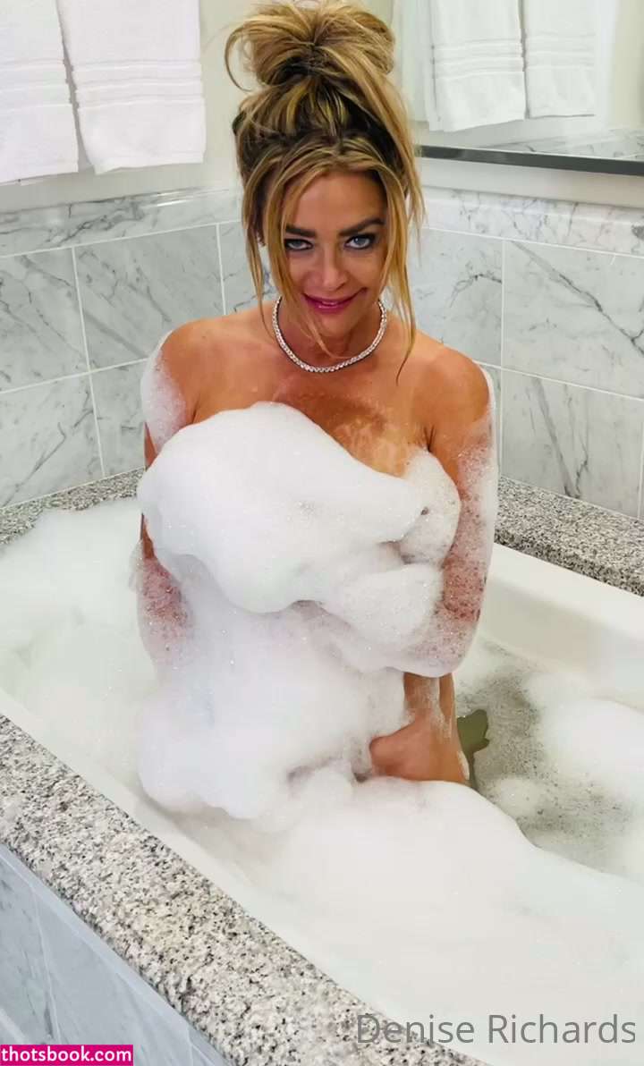 Denise Richards Photo #84