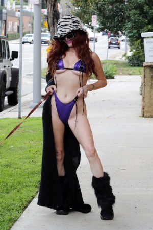 Phoebe Price Photo #107