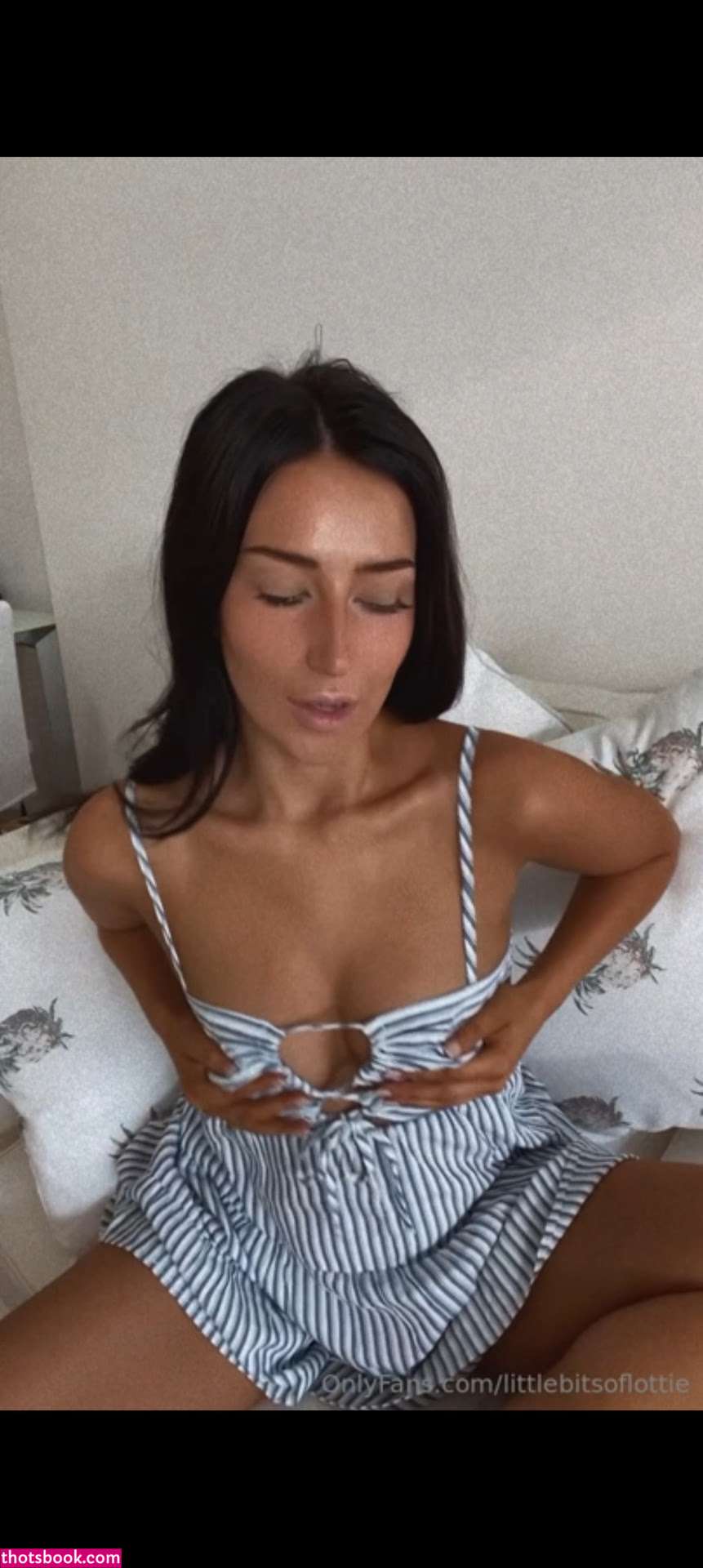 Charlotte Lion Photo #30