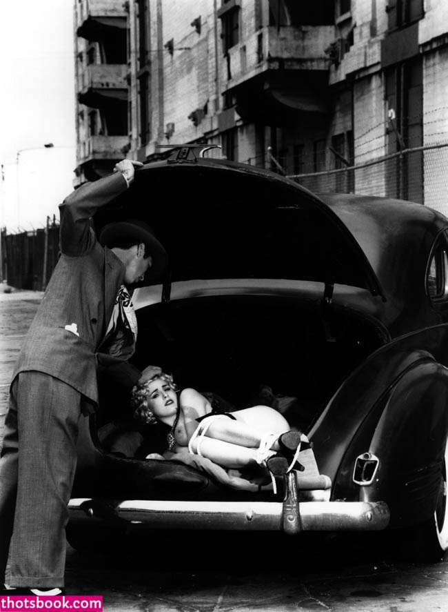 Dita Von Teese Photo #141