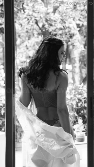 Livia Brito Photo #90