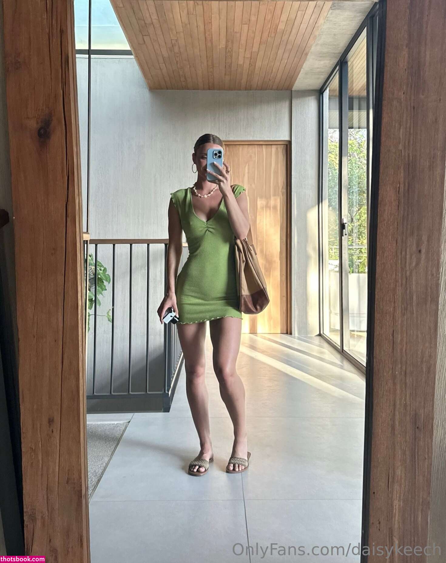 Daisy Keech Photo #577