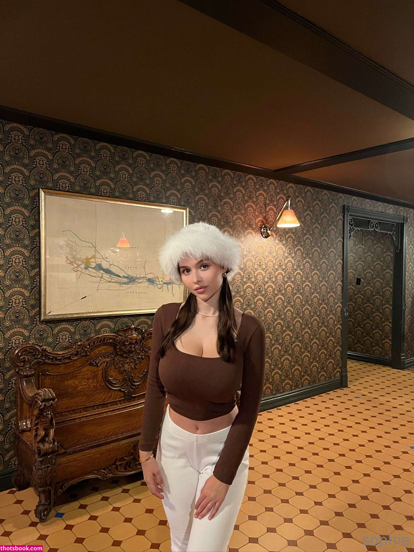 Sophie Mudd Photo #591