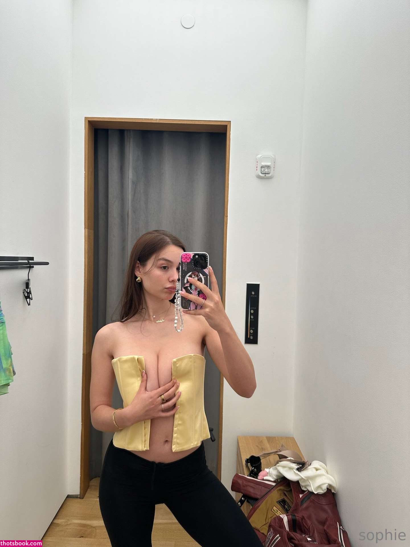 Sophie Mudd Photo #599