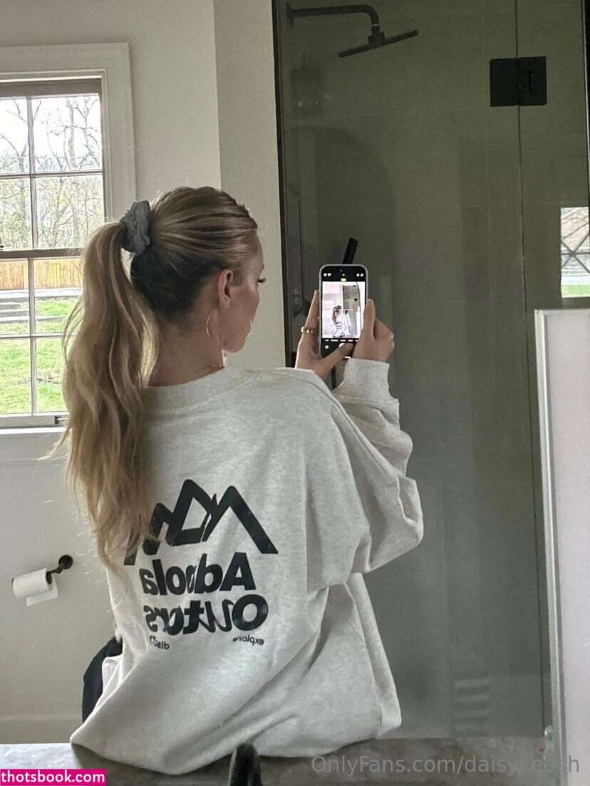 Daisy Keech Photo #589