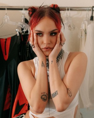 Taylor Upsahl Photo #55