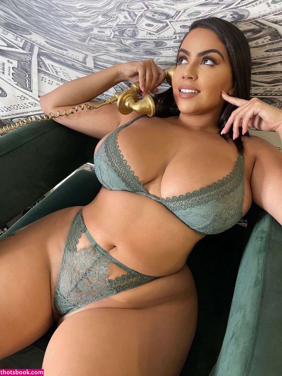 Therealrebeccaj Photo #21