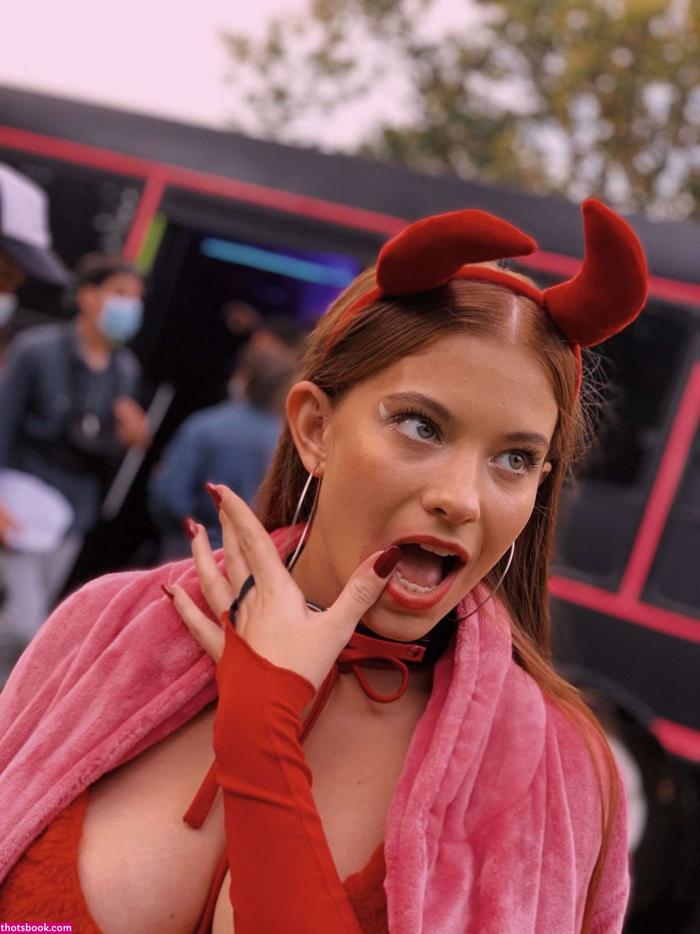 Victoria Biocca Photo #26