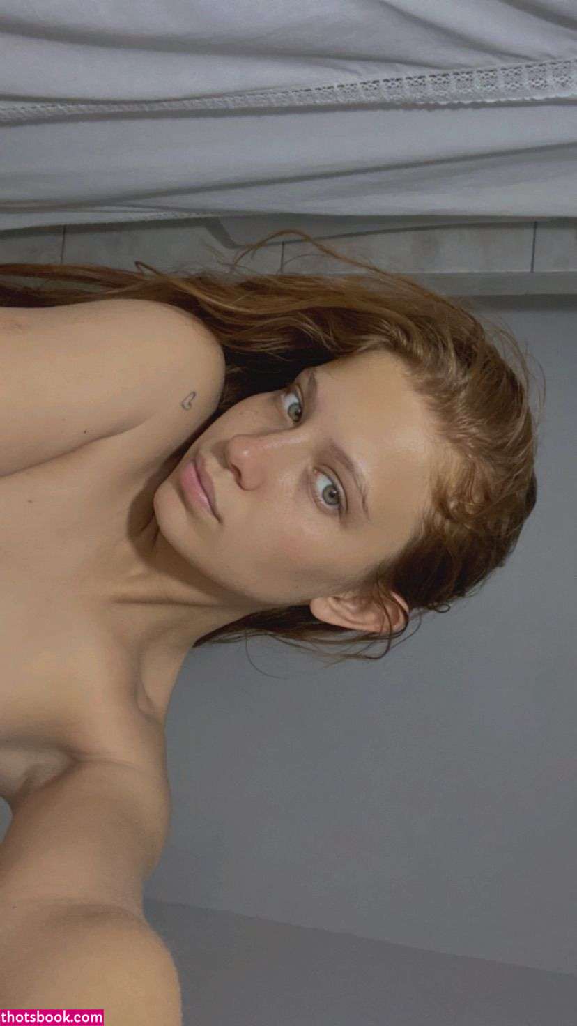 Victoria Biocca Photo #29