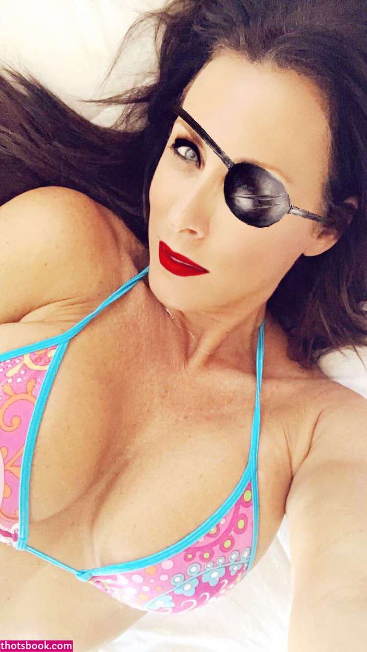 Nicole Vaunt Photo #58