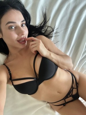 Juliet Stinson Photo #64