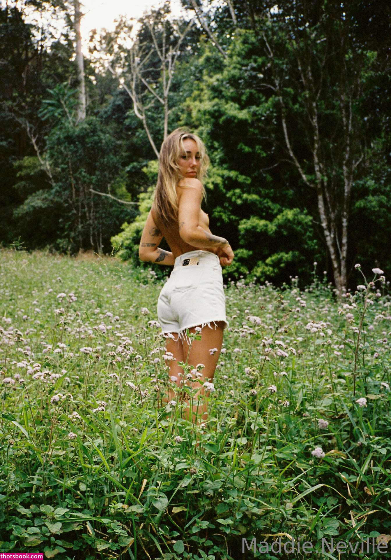 Maddie Neville Photo #694479