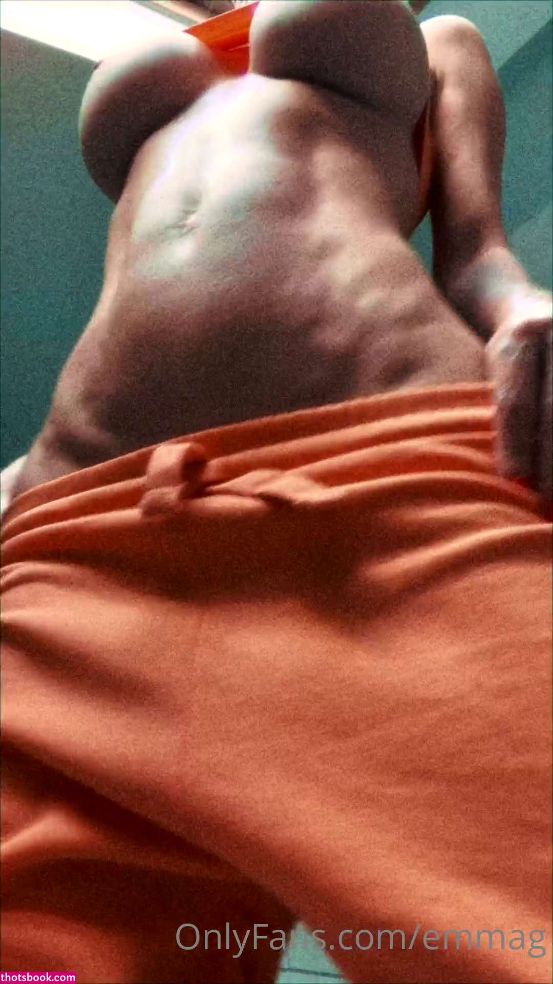 Emma Glover Photo #13