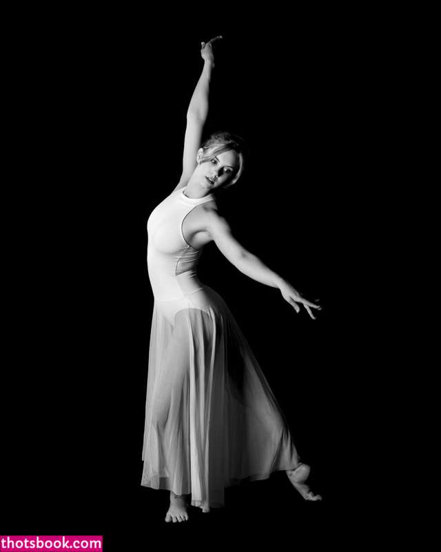 Kayla Coyote Photo #48