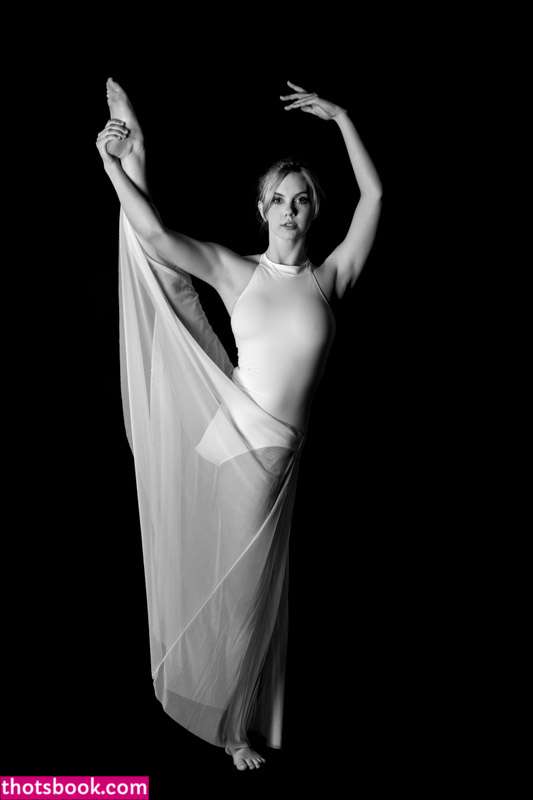 Kayla Coyote Photo #56